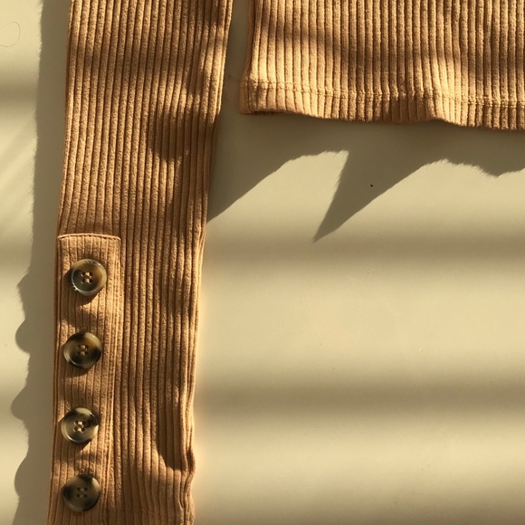 Topshop | crop ribbed long sleeve top - Picture 4 of 6